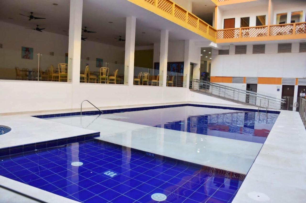Hotel Neiva Plaza Exteriör bild